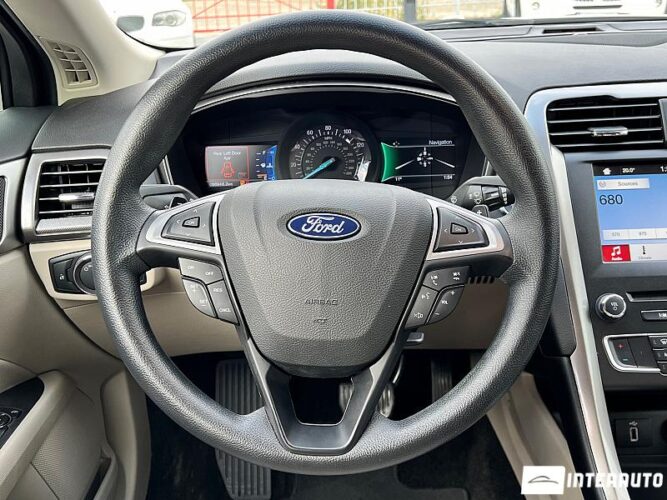 Ford Fusion 36 interauto-car