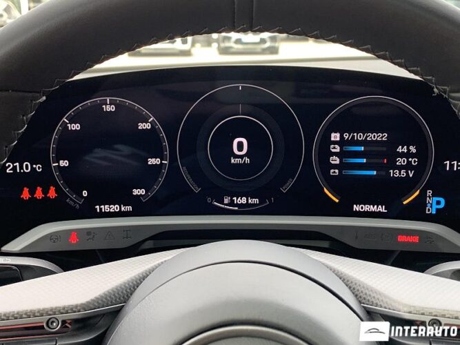 Porsche Taycan Turbo 60 interauto-car