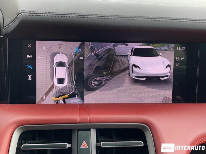 Porsche Taycan Turbo 65 interauto-car