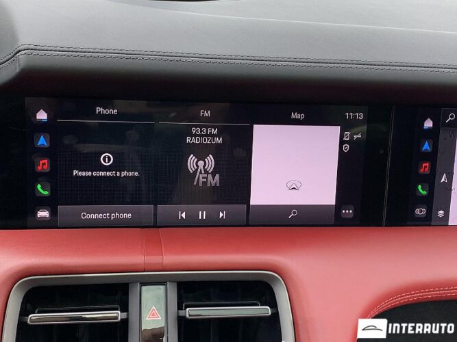 Porsche Taycan Turbo 62 interauto-car