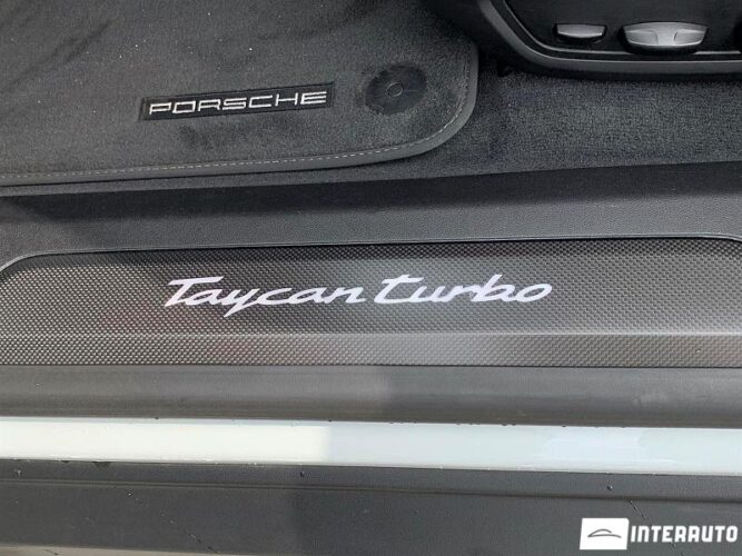 Porsche Taycan Turbo 54 interauto-car