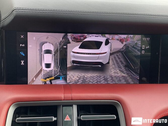 Porsche Taycan Turbo 73 interauto-car