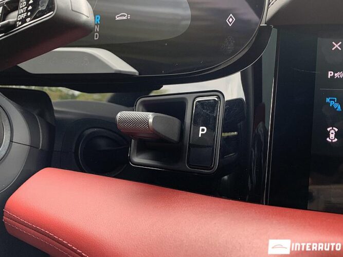 Porsche Taycan Turbo 76 interauto-car