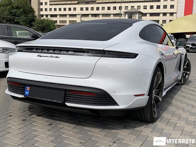 Porsche Taycan Turbo 51 interauto-car