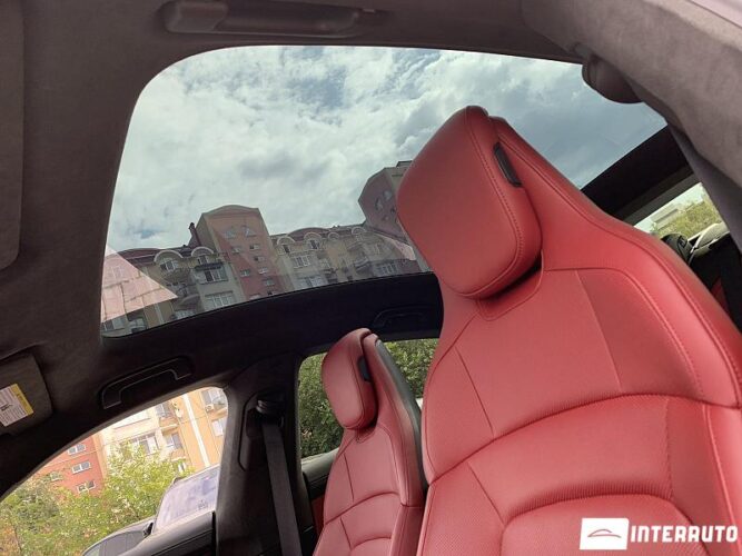 Porsche Taycan Turbo 78 interauto-car