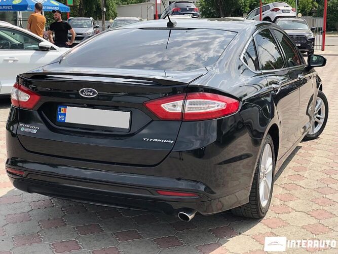 Ford Fusion 31 interauto-car