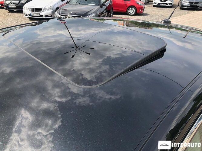 Ford Fusion 33 interauto-car