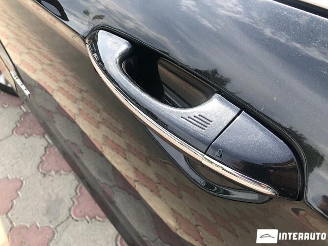 Ford Fusion 34 interauto-car