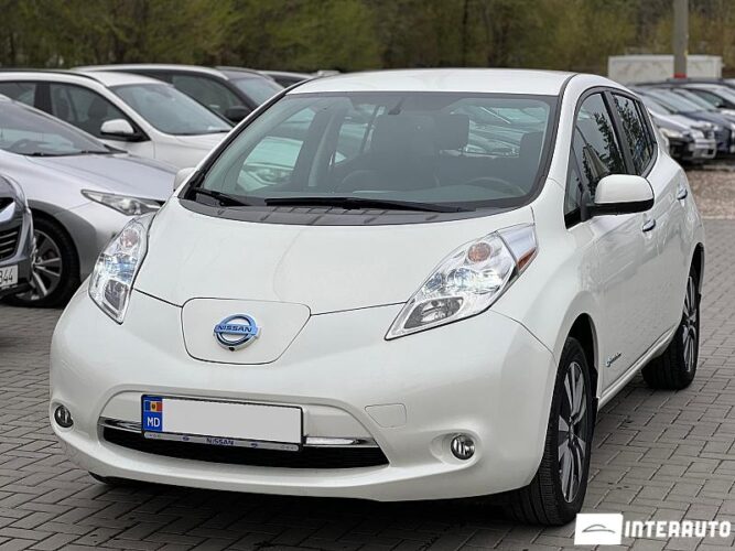 Nissan Leaf 33 interauto-car