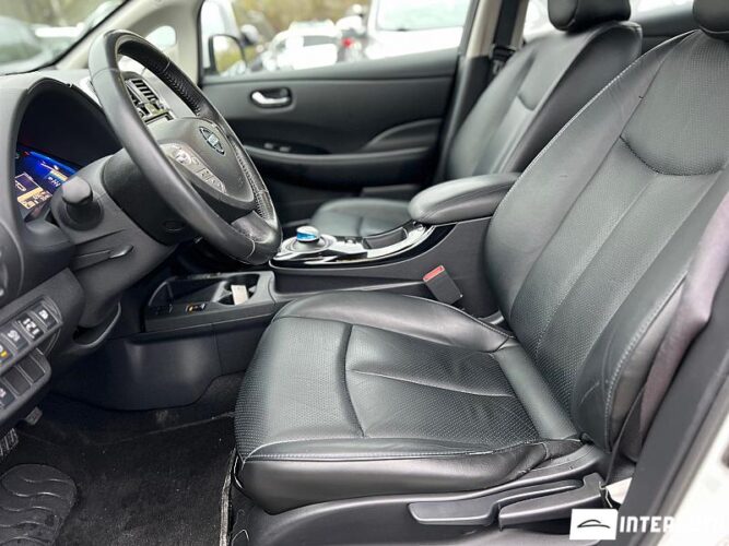 Nissan Leaf 39 interauto-car