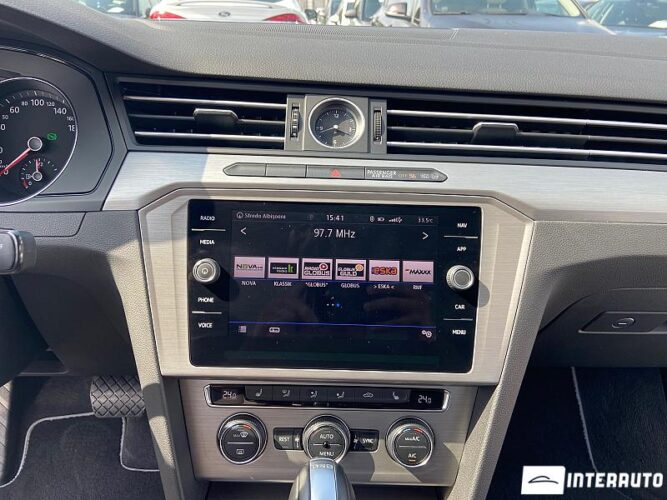Volkswagen Passat 41 interauto-car