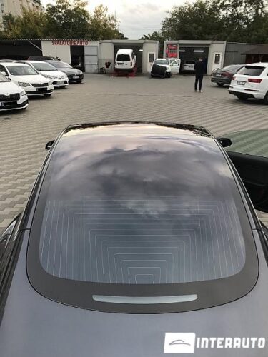 Tesla Model 3 41 interauto-car