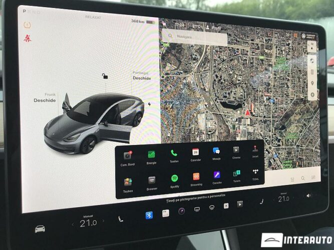 Tesla Model 3 50 interauto-car