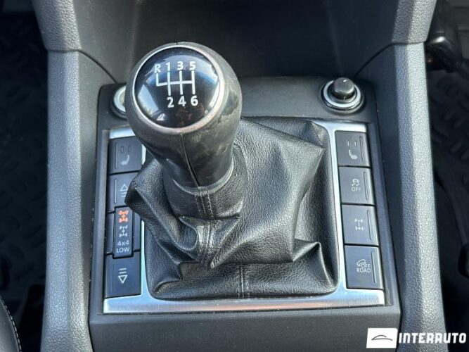 Volkswagen Amarok 32 interauto-car