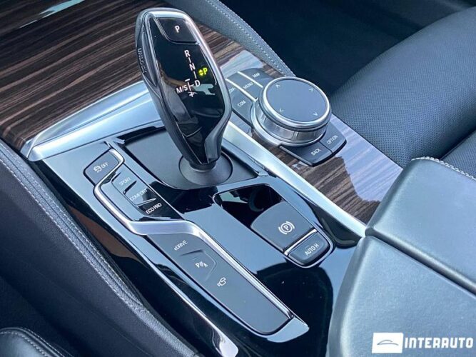 BMW 530e 50 interauto-car