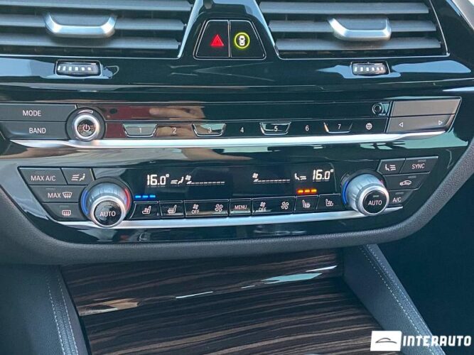 BMW 530e 49 interauto-car