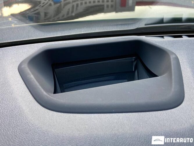 BMW 530e 44 interauto-car