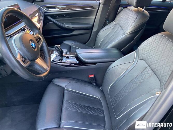BMW 530e 42 interauto-car