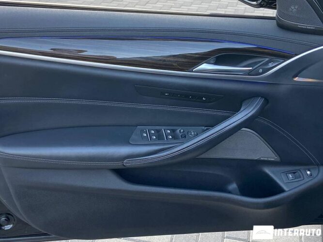 BMW 530e 40 interauto-car