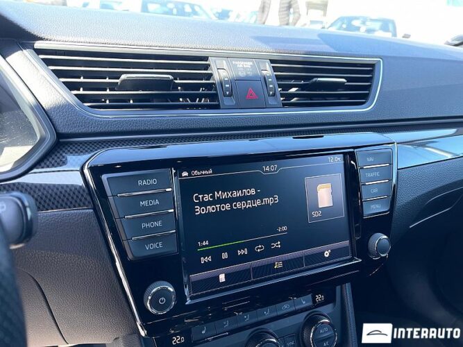 Skoda Superb 46 interauto-car