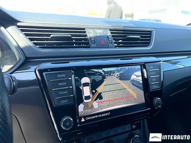 Skoda Superb 45 interauto-car