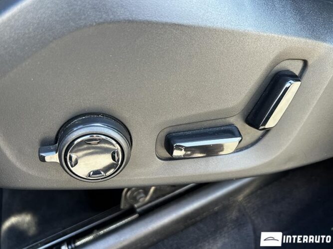 Volvo XC 90 43 interauto-car