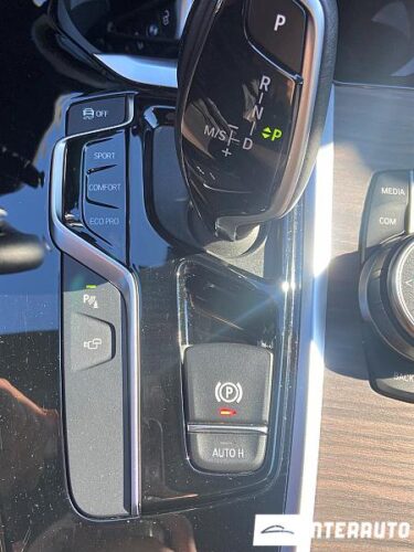 BMW X3 3.0i 48 interauto-car