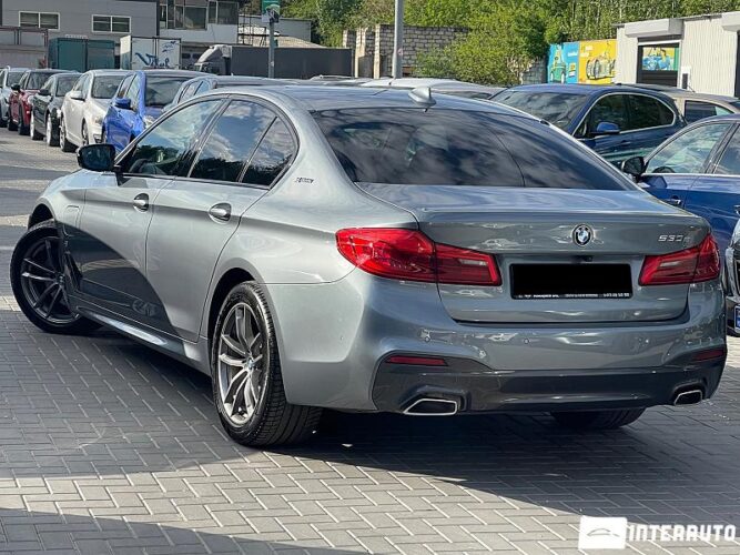 BMW 530e 30 interauto-car