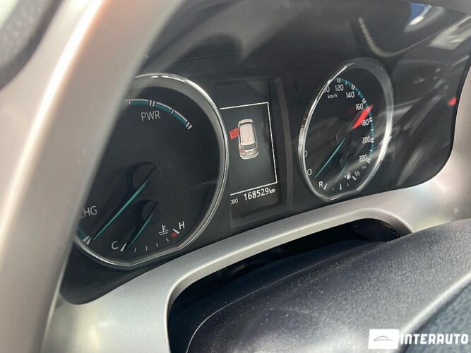 Toyota Rav-4 43 interauto-car