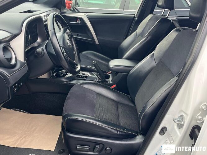 Toyota Rav-4 37 interauto-car