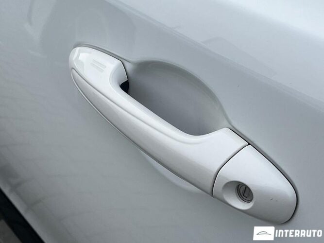 Toyota Rav-4 53 interauto-car