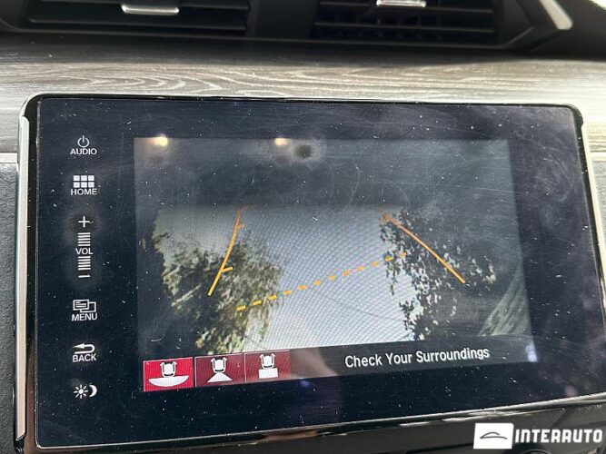 Honda Clarity 41 interauto-car