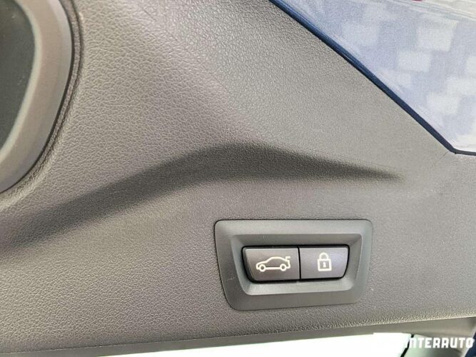 BMW X5 M5.0D 67 interauto-car