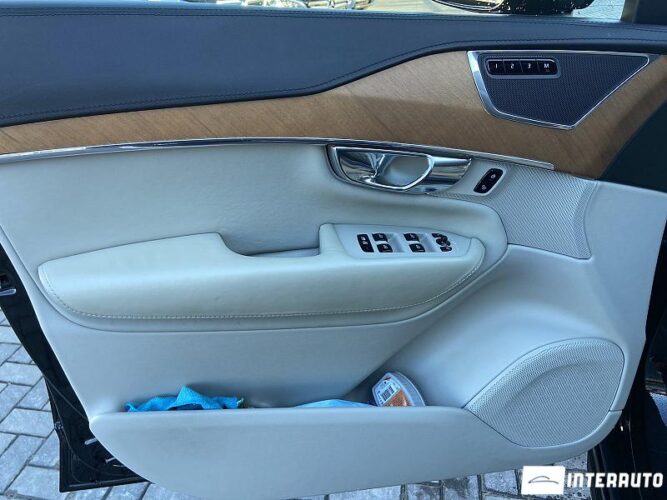 Volvo XC 90 38 interauto-car