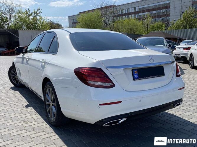 Mercedes E 220 31 mercedes E 220 2018