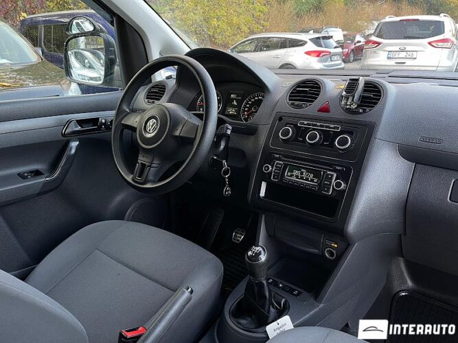 Volkswagen Caddy Maxi 38 interauto-car