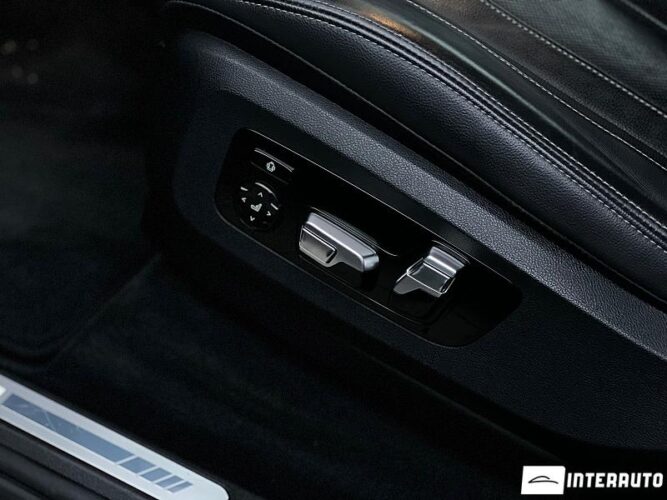BMW X5 4.0i 55 interauto-car