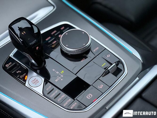 BMW X5 4.0i 46 interauto-car
