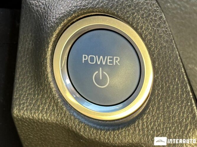 Toyota Rav-4 56 interauto-car