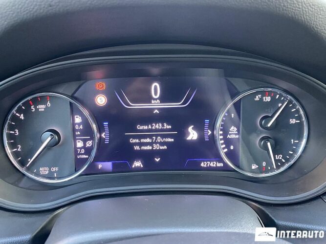 Opel Insignia 46 interauto-car