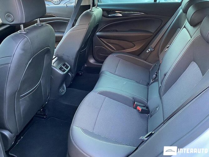 Opel Insignia 53 interauto-car