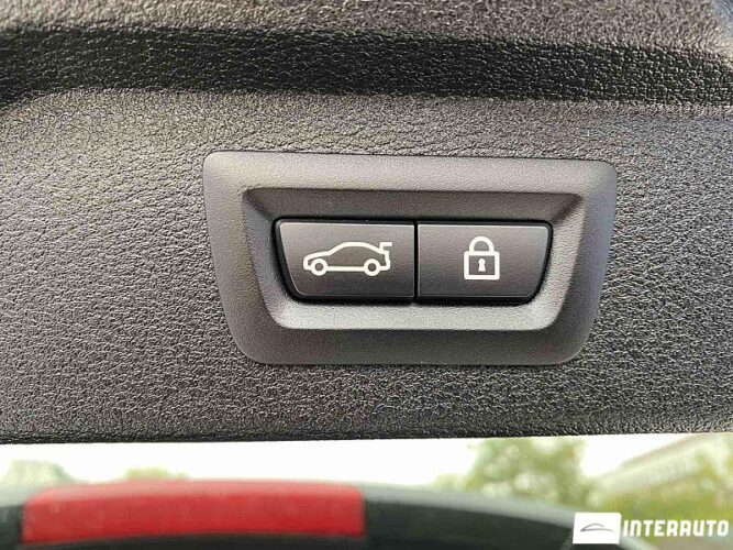BMW X5 3.5i 50 interauto-car