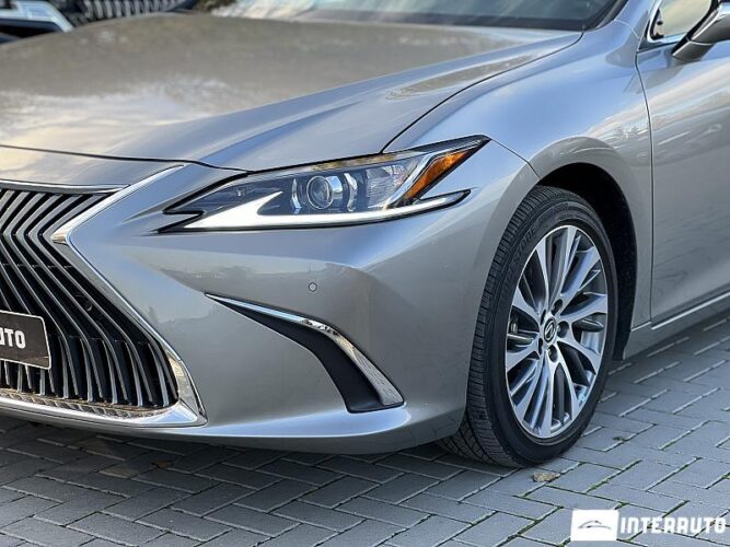 Lexus ES 300h 30 interauto-car