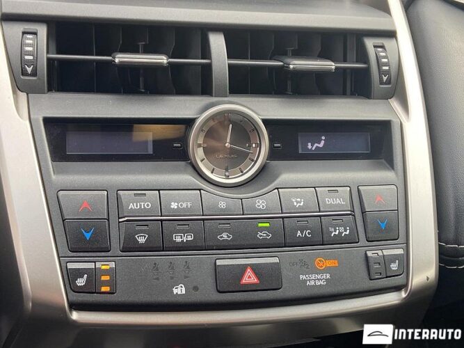 Lexus NX 300H 43 interauto-car