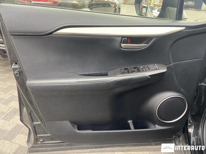 Lexus NX 300H 35 interauto-car