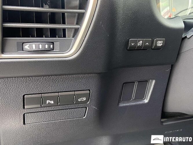 Lexus NX 300H 39 interauto-car