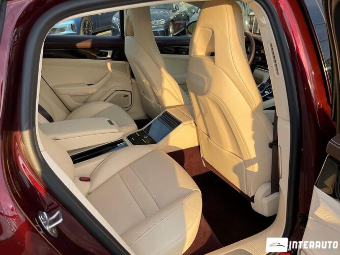 Porsche Panamera 4 48 interauto-car