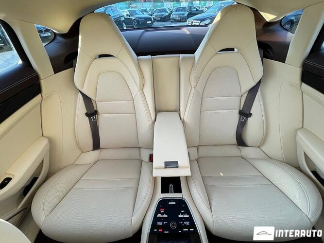 Porsche Panamera 4 45 interauto-car