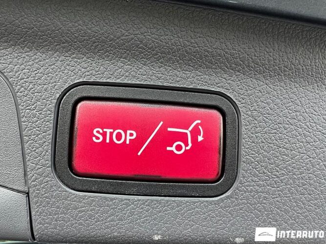 Mercedes GLE 300d 61 interauto-car