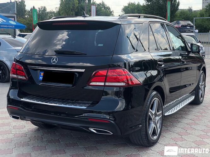 Mercedes GLE 350d 33 interauto-car